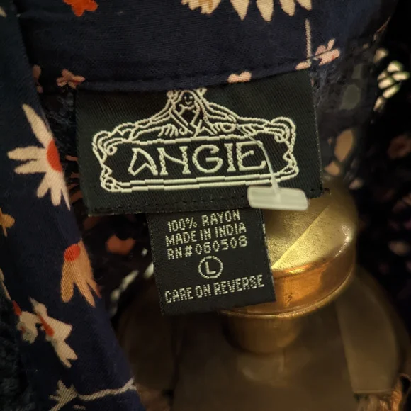 Angie. Blue floral shirt sleeve dress. Women's size L - Picture 5 of 6